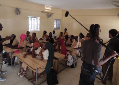 Relats Migrants: causes locals, responsabilitat global