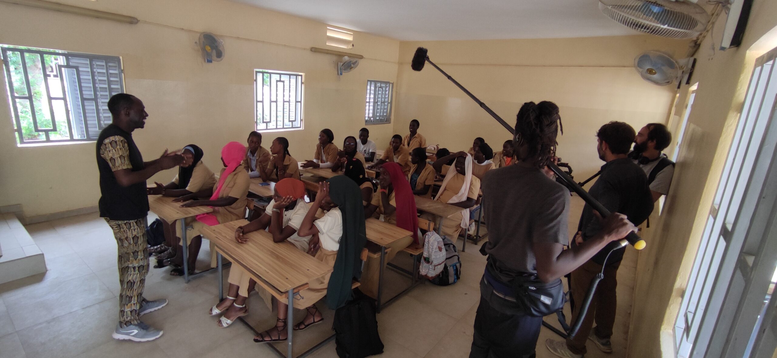 Relats Migrants: causes locals, responsabilitat global